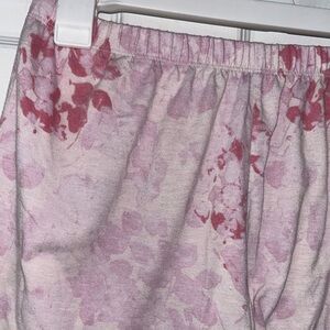 🔥Womens Floral Pink and Red Shorts